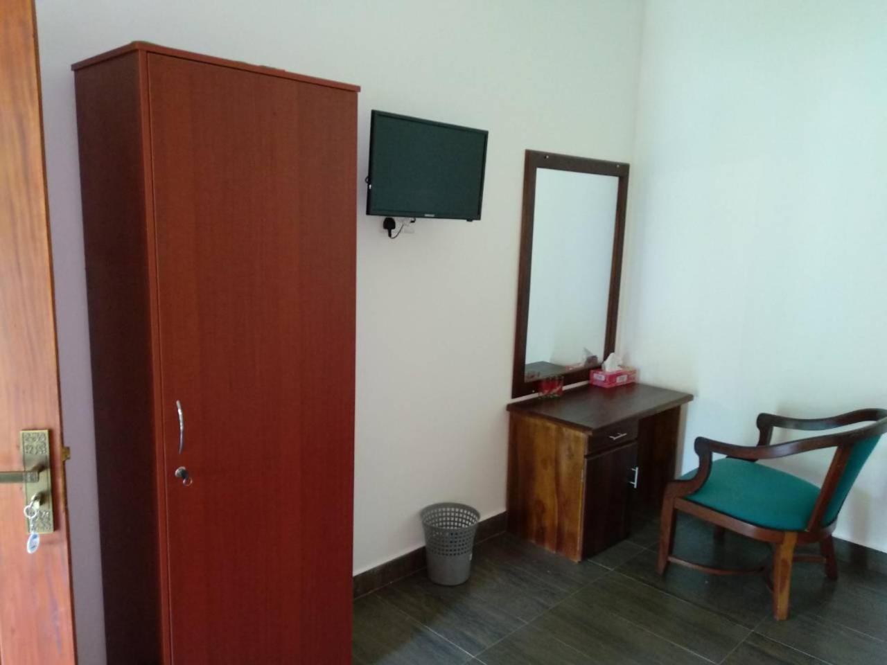 Ocean Gate Negombo Bed & Breakfast Exterior photo